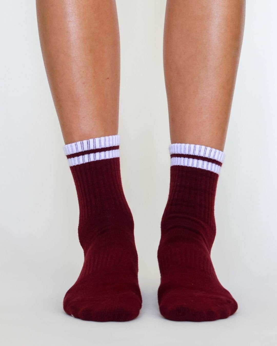 The Classic Midi Grip Socks - Burgundy & White